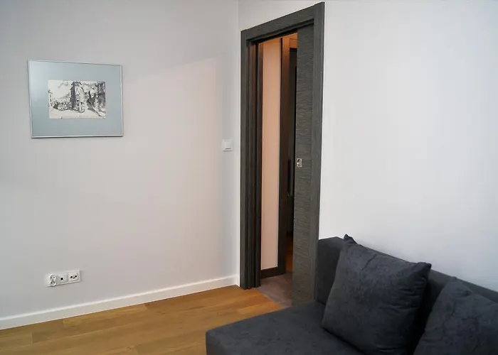 Kukuczki 7 * Wrocław